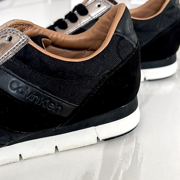 Calvin Klein Womens Tea CK Logo Black and Silver Womens Sz 9.5 - Picture 12 of 16